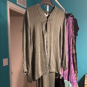 Chico's Olive Casual Button-Down Shirt